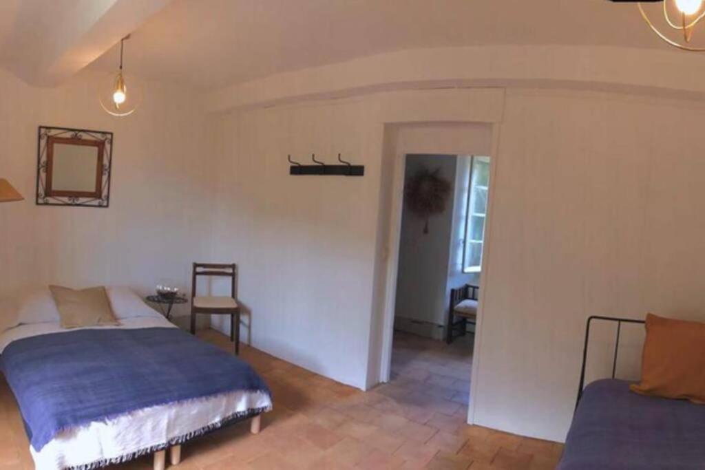Le Gite - La Ferme Du Pouget แซ็ง-ฌอง-ดู-การ์ ภายนอก รูปภาพ
